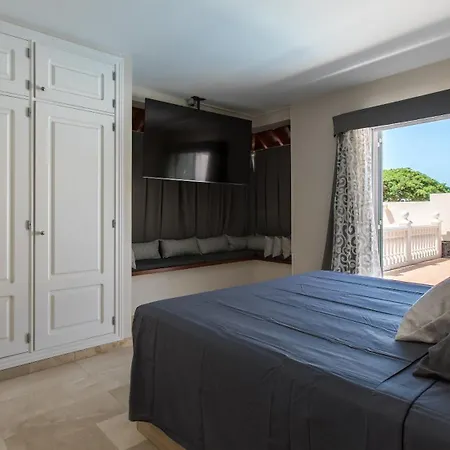 Villa Classic Villa: Luxe, Private Pool & Prime Location *