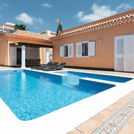 Villa Classic Villa: Luxe, Private Pool & Prime Location