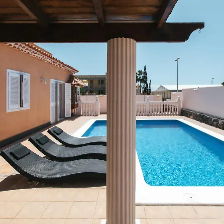 Classic Villa: Luxe, Private Pool & Prime Location Villa *